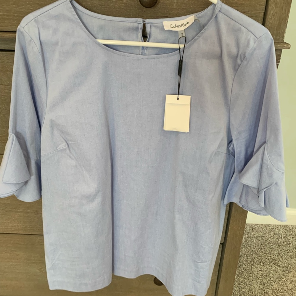 NEW Calvin Klein top. Size medium